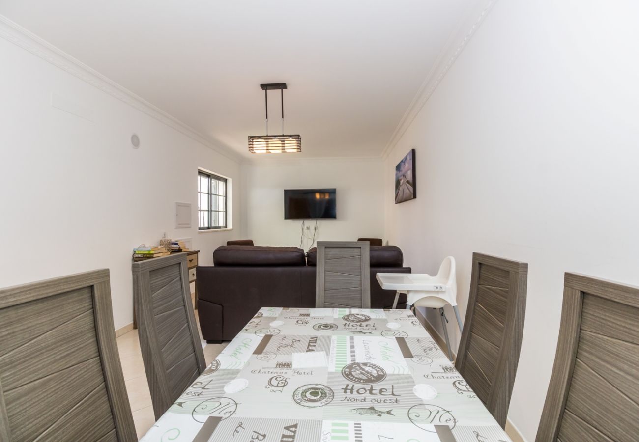 Résidence à Manta Rota - Villa de 3 chambres avec piscine commune by AlgarveManta (1V3)