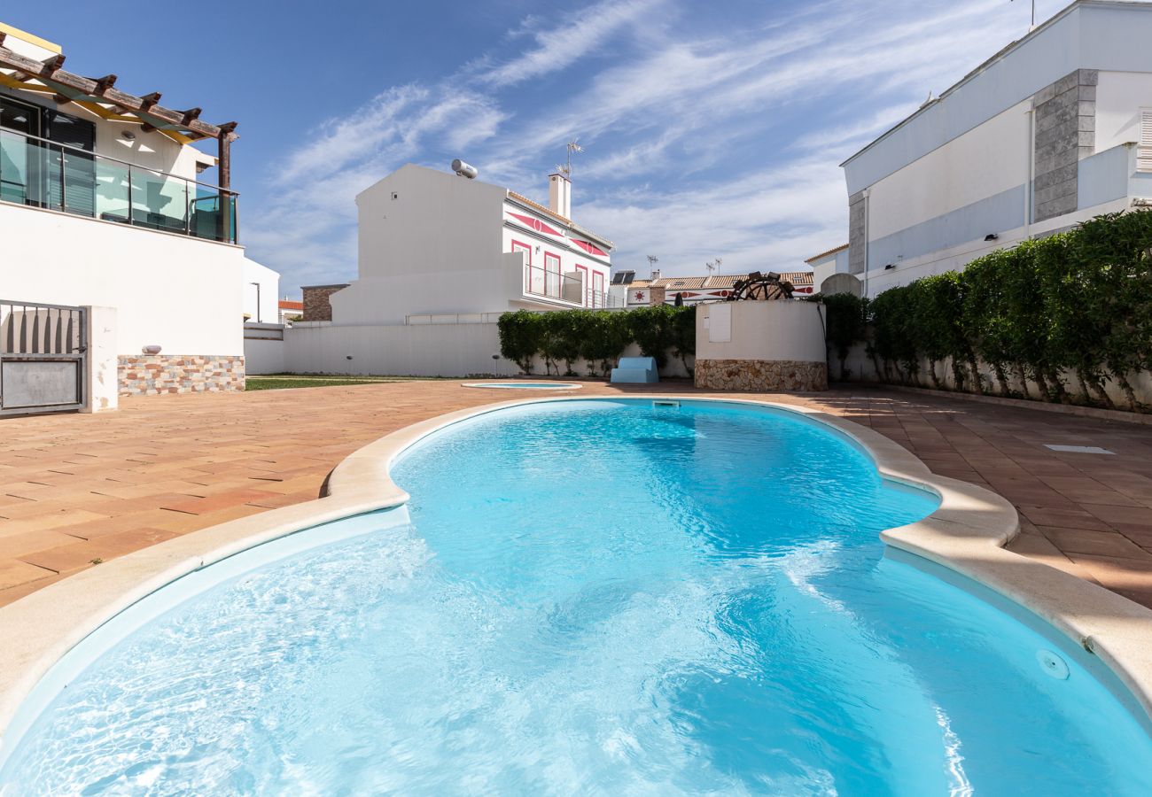 Résidence à Manta Rota - Villa de 3 chambres avec piscine commune by AlgarveManta (1V3)