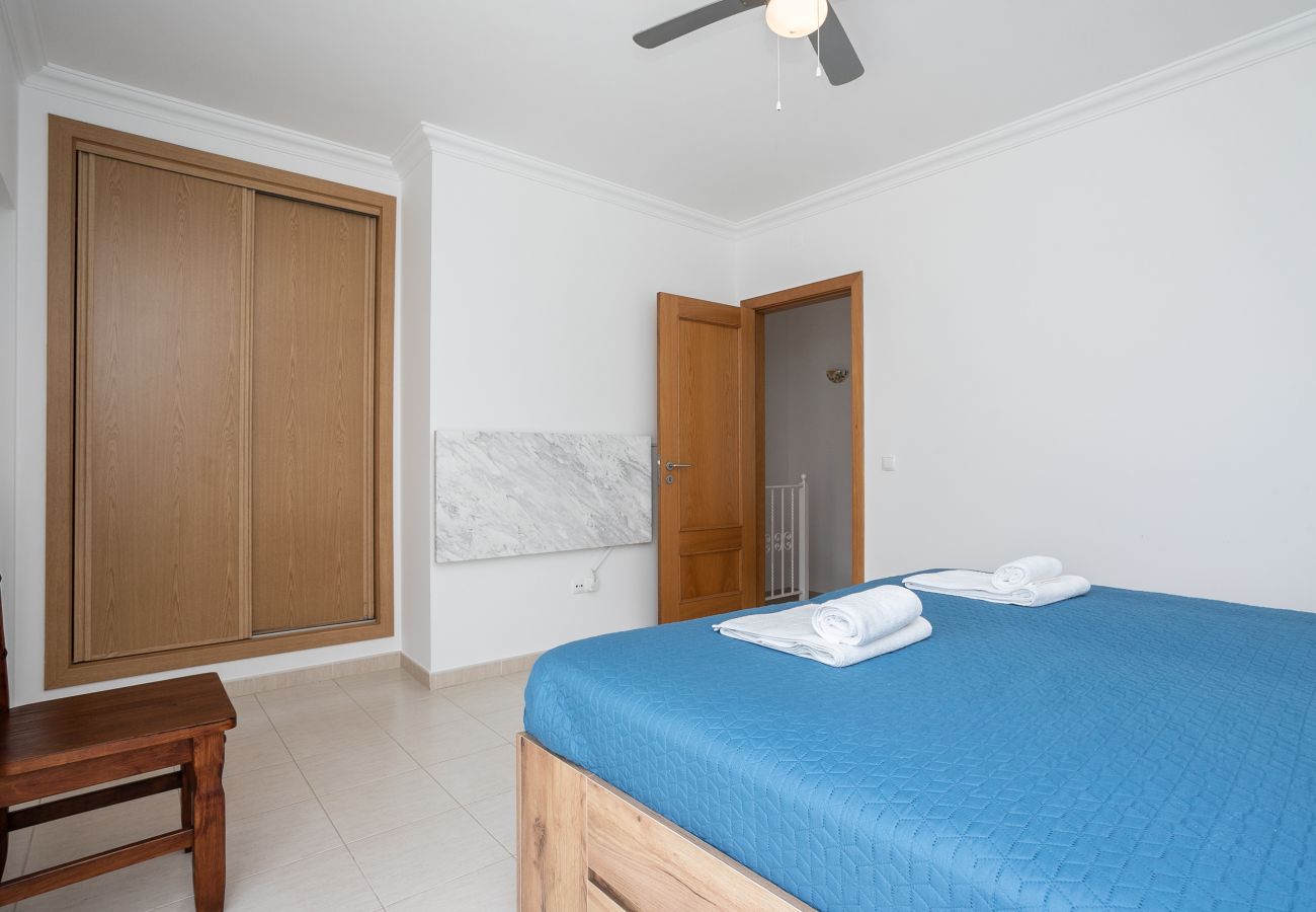 Maison mitoyenne à Manta Rota - Villa with 2 bedrooms and patio by AlgarveManta (8V2)