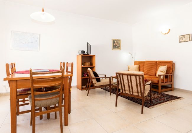 Maison mitoyenne à Manta Rota - 17V2