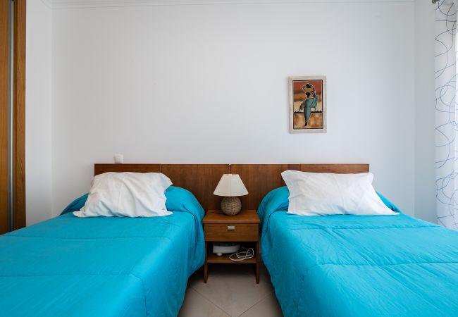 Maison mitoyenne à Manta Rota - Villa de 3 chambres à coucher à 50 mètres de la plage avec patio par AlgarveManta (15V3) Maison mitoyenne à Manta Rota - Villa de 3 chambres à coucher à 50 mètres de la plage avec patio par AlgarveManta (15V3)