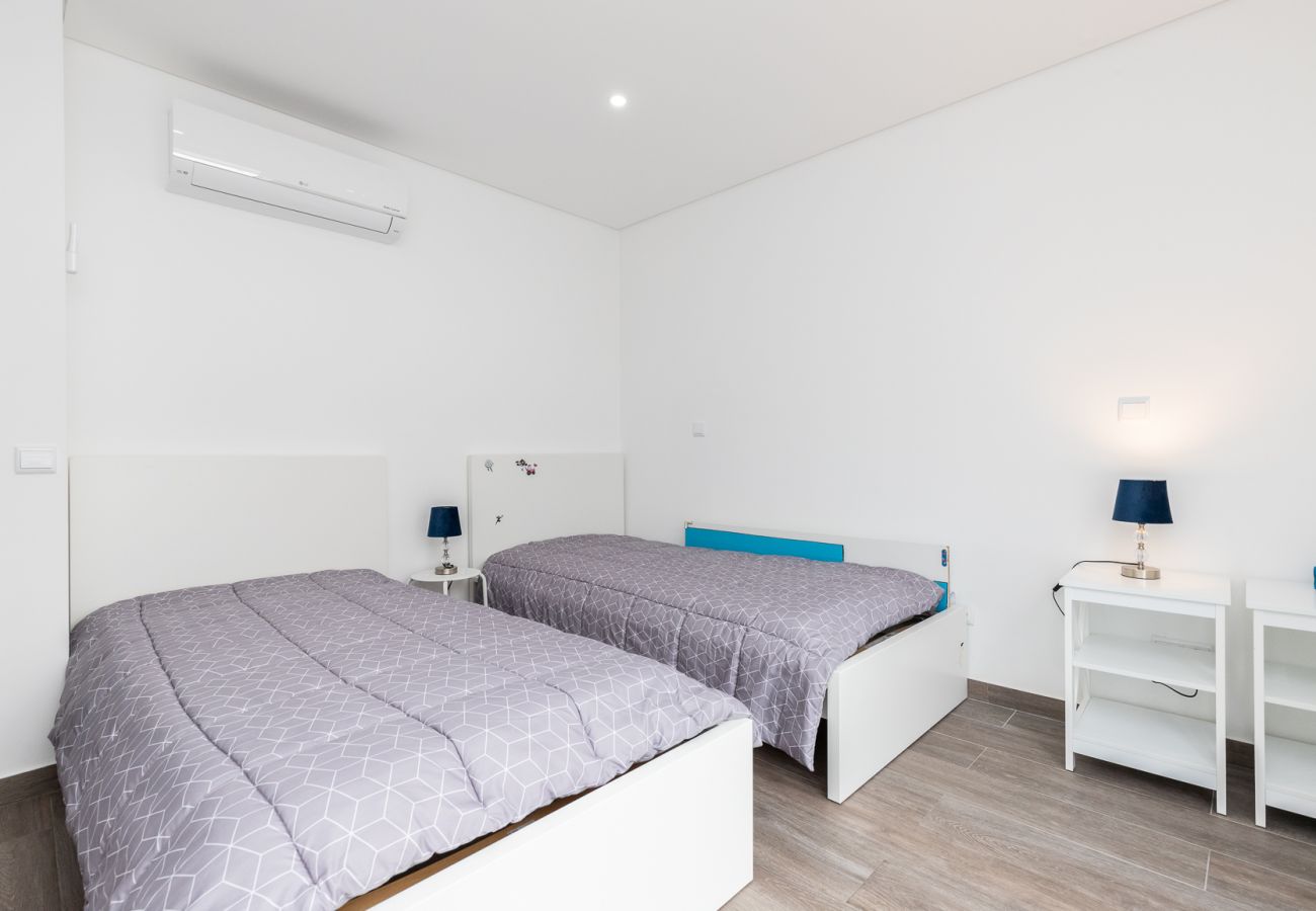 Maison à Manta Rota - Villa de 3 chambres avec piscine privée par AlgarveManta (4V3)
