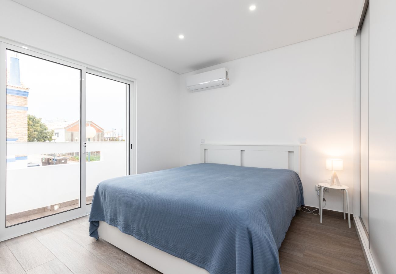 Maison à Manta Rota - Villa de 3 chambres avec piscine privée par AlgarveManta (4V3)