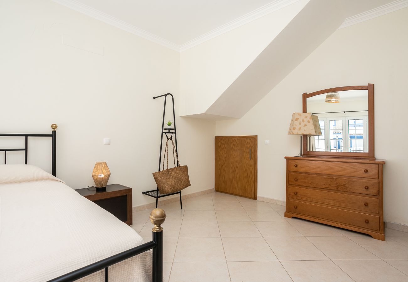 Villa à Manta Rota - Maison de 4 chambres avec patio, barbecue et climatisation par AlgarveManta (11V4)